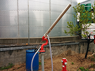 Hidrante con monitor de lanza autoaspirante para extinción por espuma